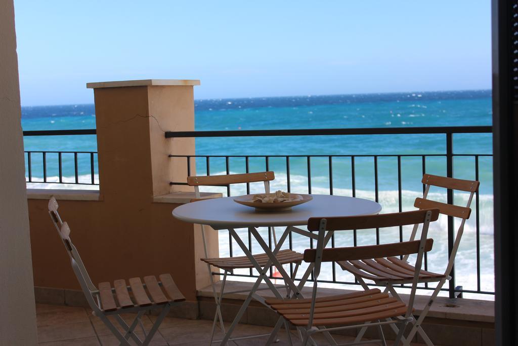 Les Agrumes Varigotti Exterior foto
