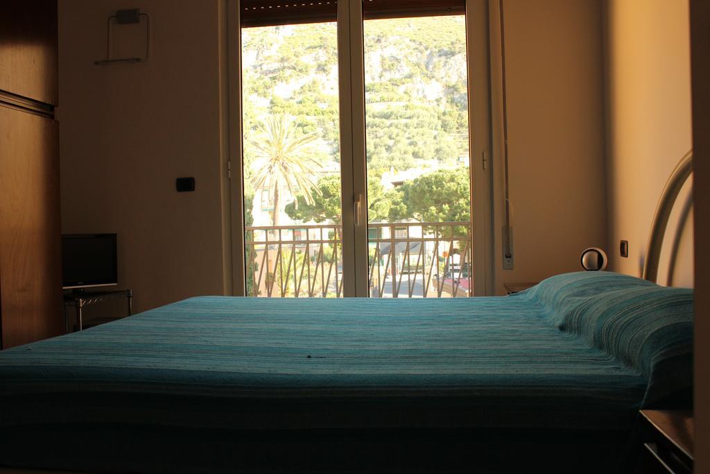 Les Agrumes Varigotti Exterior foto